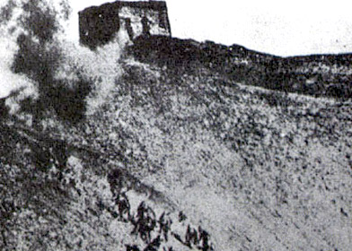 1933年長城抗戰期間，日軍向長城防線推進